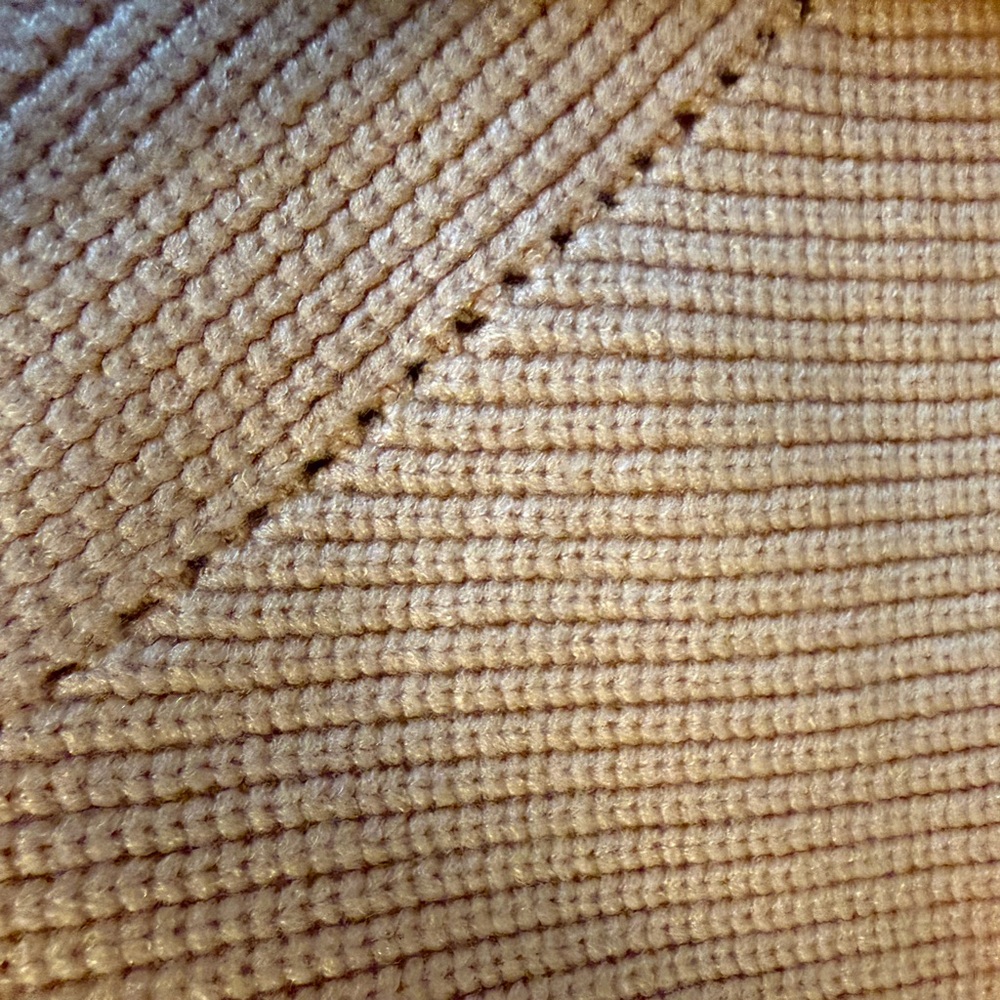 MINKPINK KALGAN KNIT TOP - Picture 5 of 6